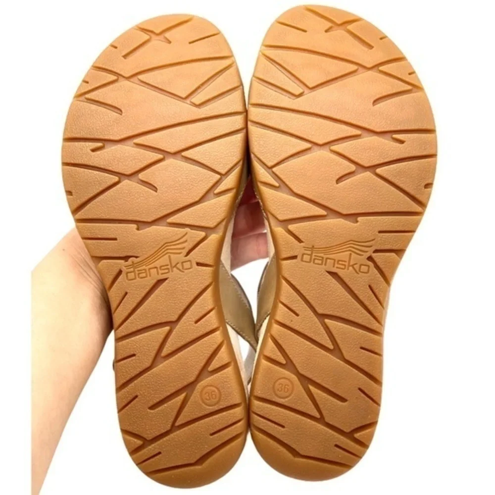 Dansko Blythe Sand Milled Nubuck Comfort Sandals Sand NIB